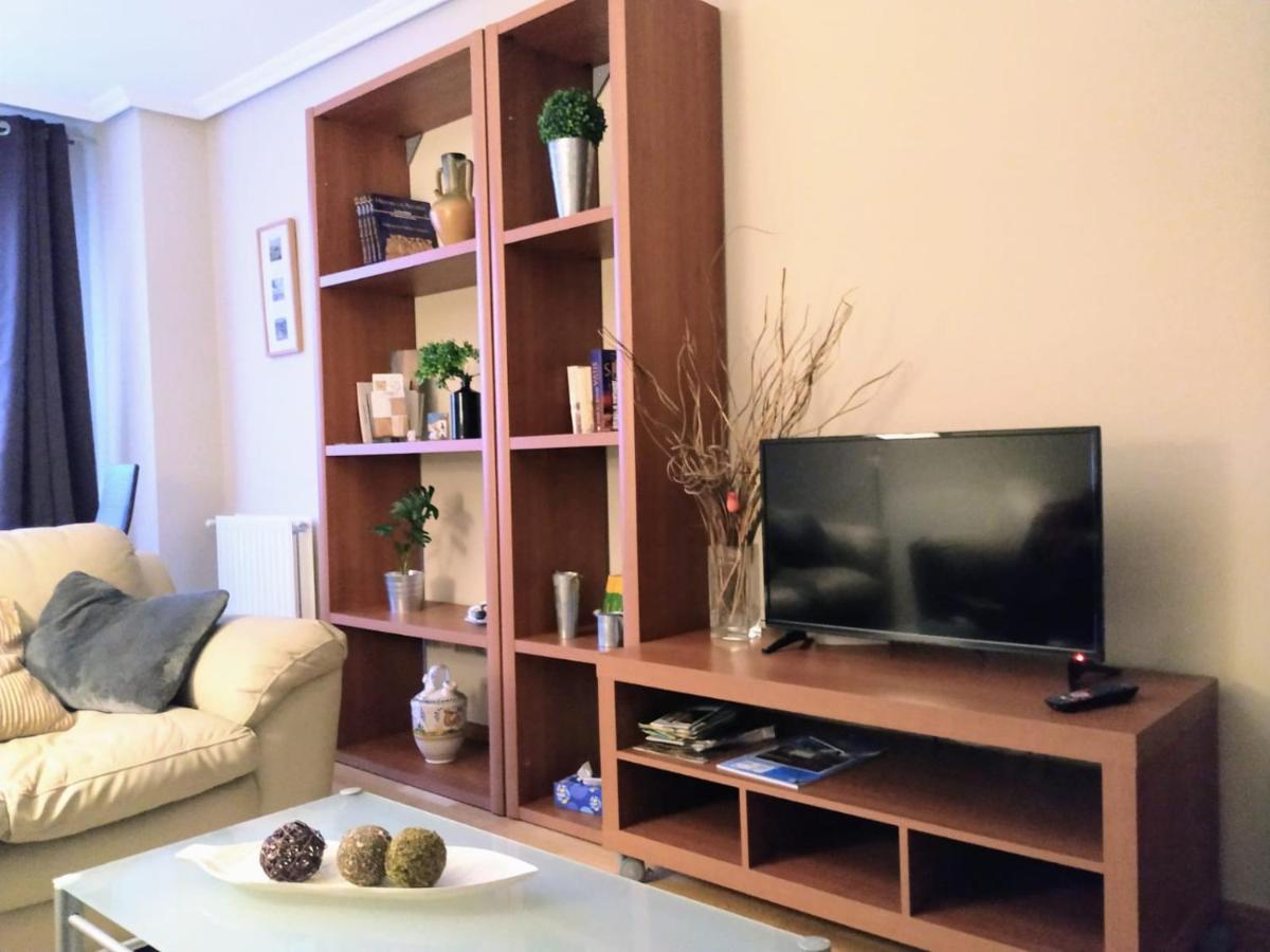 Apartamento En Oviedo,Wifi エクステリア 写真