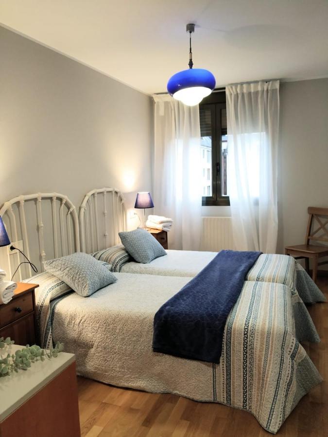 Apartamento En Oviedo,Wifi エクステリア 写真