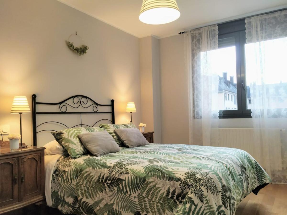 Apartamento En Oviedo,Wifi エクステリア 写真